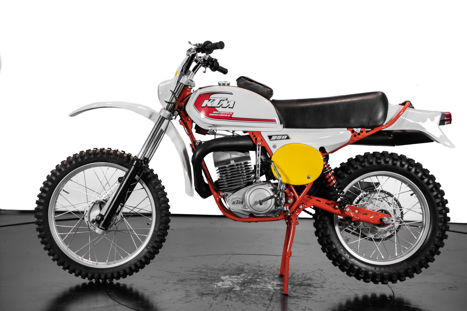 Couvercle D'embrayage KTM 175 GS6 1978 - Couvercle Moteur A122G - Occasion