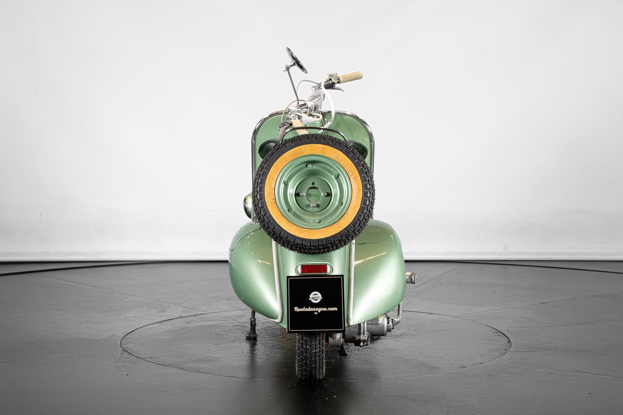 Piaggio PIAGGIO VESPA V31T \"FARO BASSO\" 