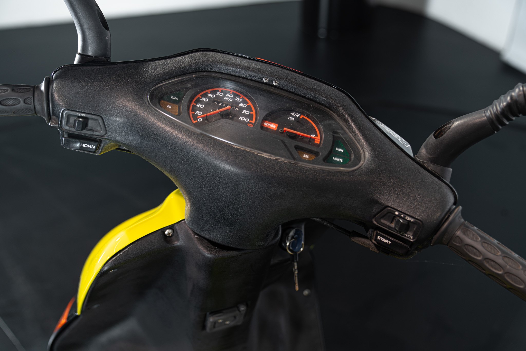 Aprilia SR SUNFIRE 