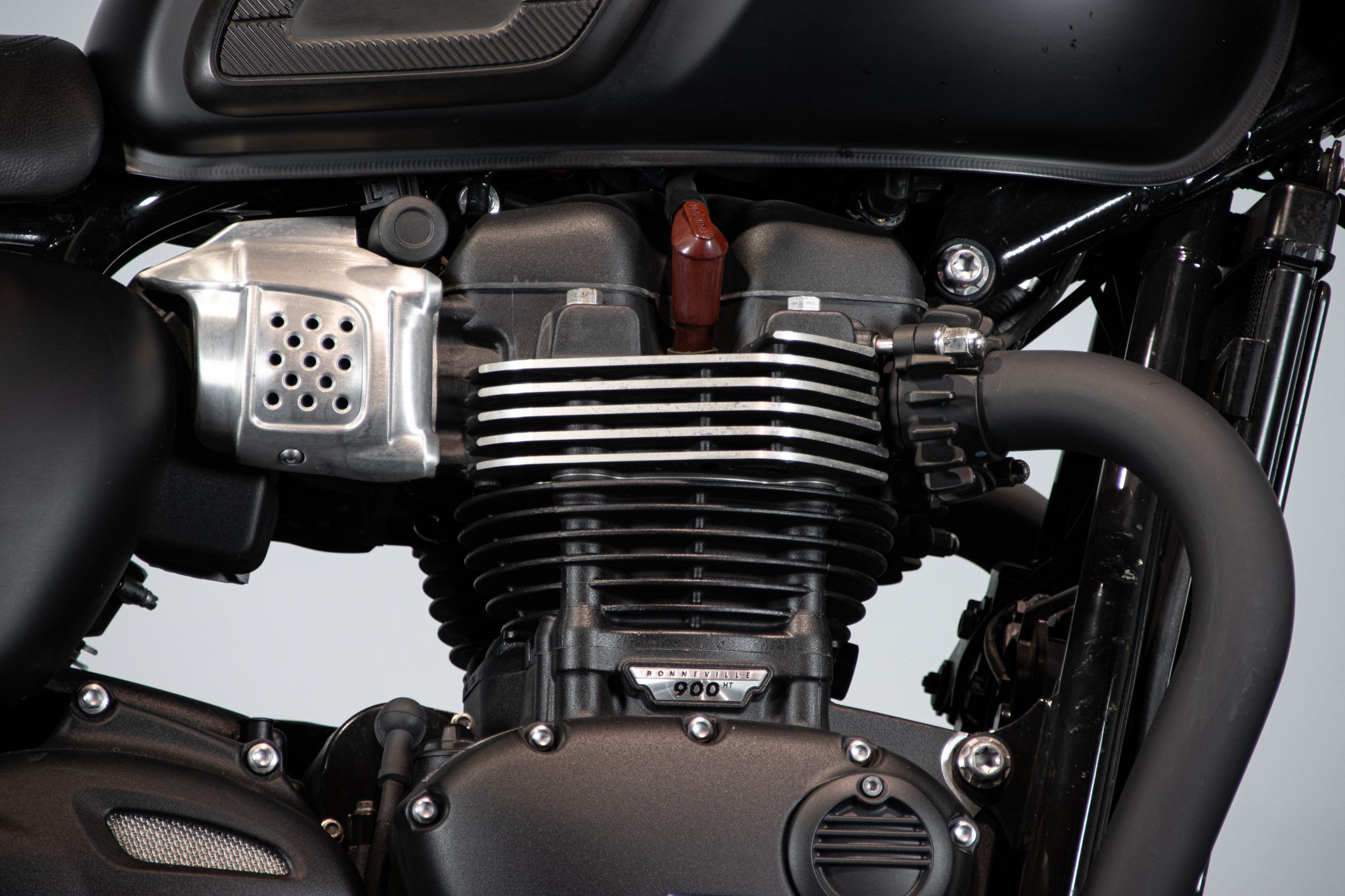 Triumph BONNEVILLE T100 BLACK 