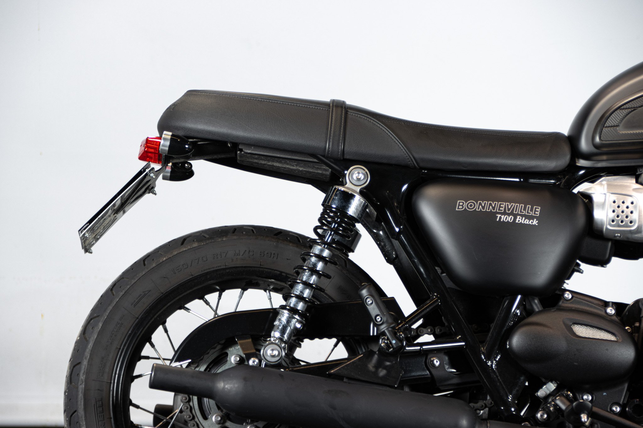 Triumph BONNEVILLE T100 BLACK 