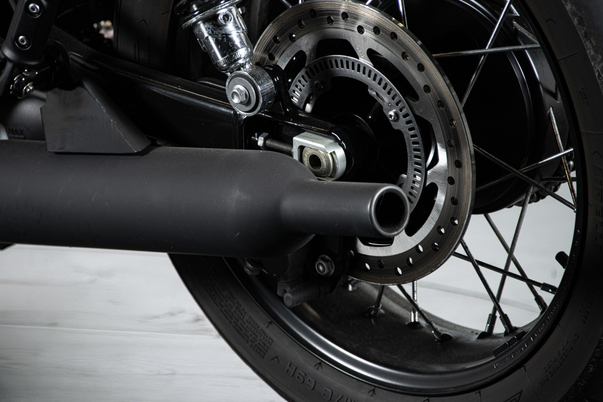 Triumph BONNEVILLE T100 BLACK 