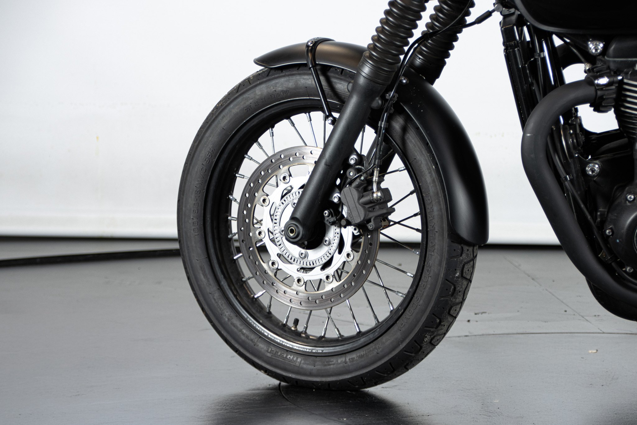 Triumph BONNEVILLE T100 BLACK 