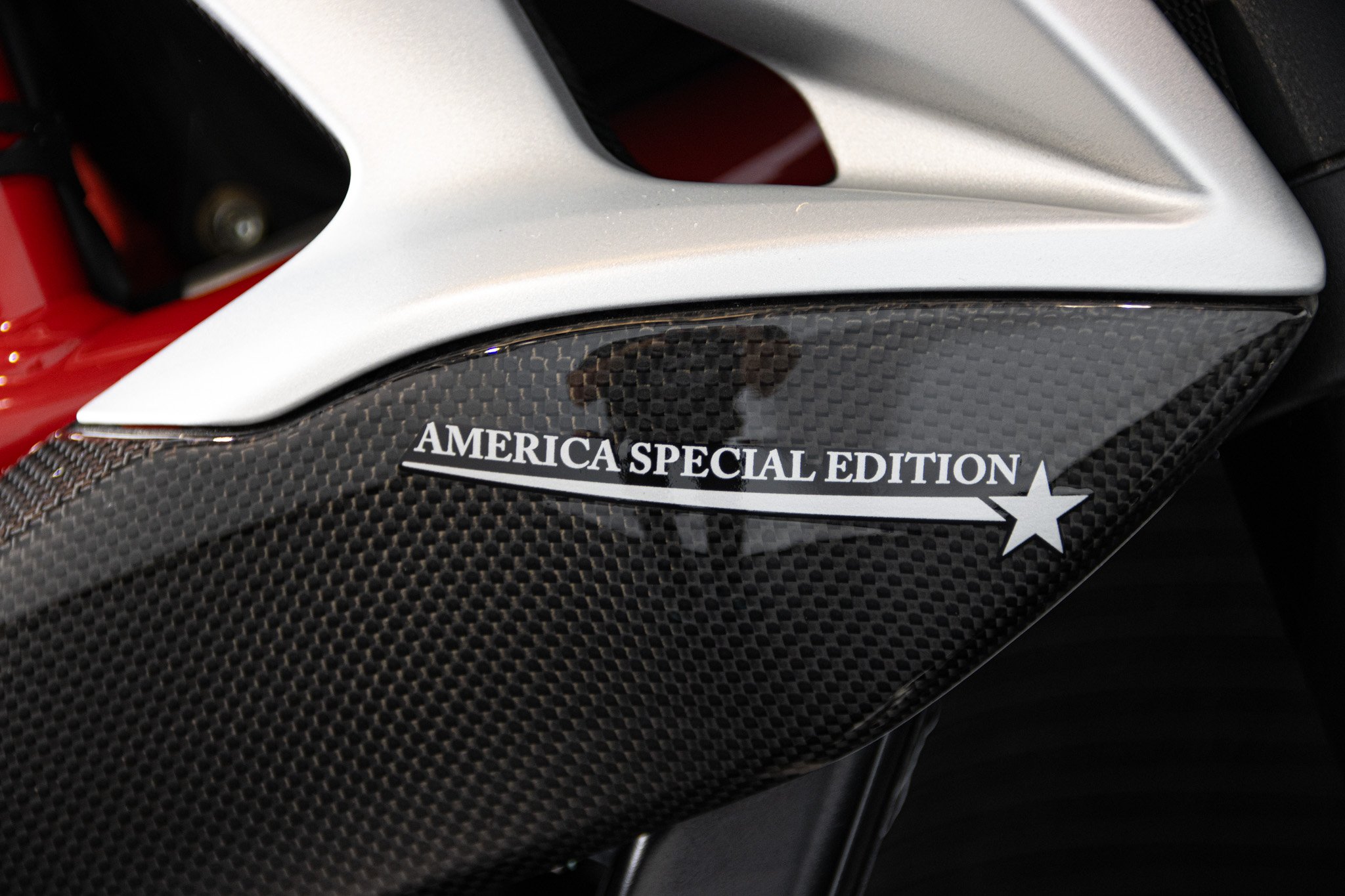 MV Agusta BRUTALE AMERICA 800 RR 