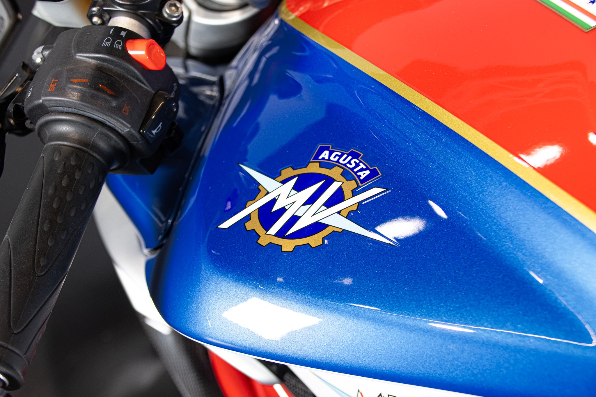MV Agusta BRUTALE AMERICA 800 RR 
