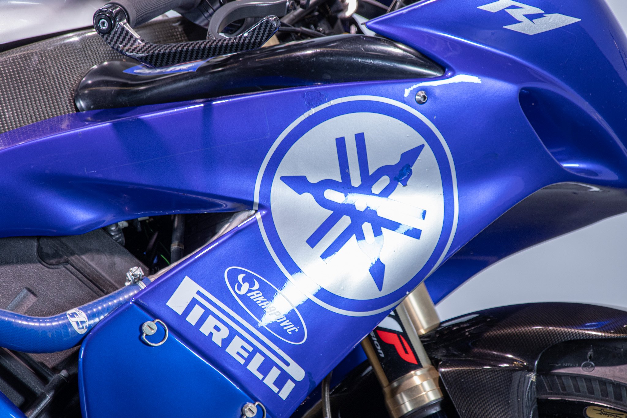 Yamaha R1 CORSA 