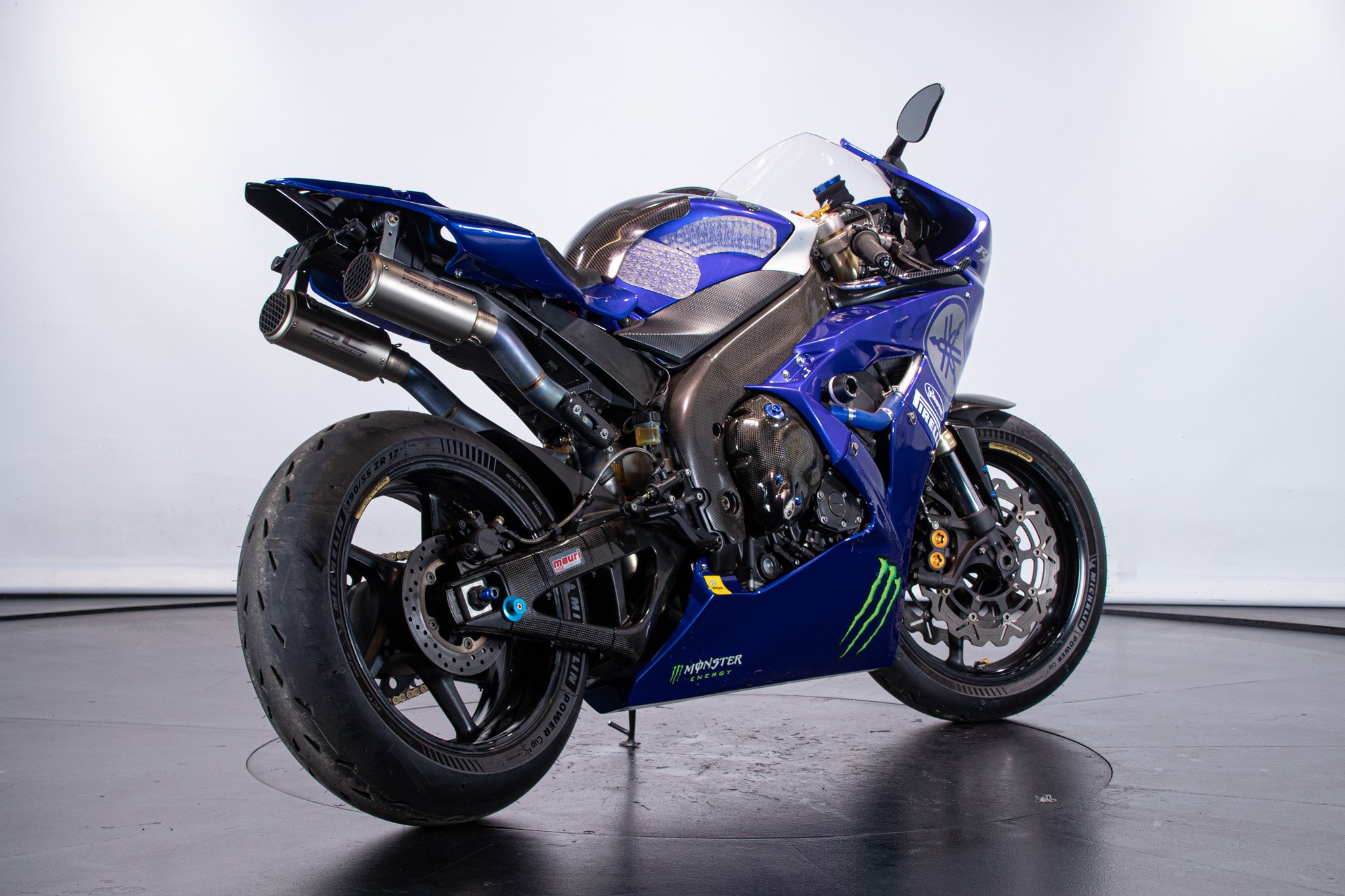 Yamaha R1 CORSA 
