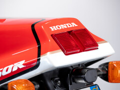 Honda VFR750- “RC 30” 