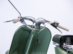 Piaggio VESPA 125 V30 FARO BASSO 