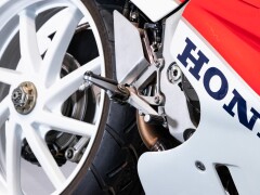 Honda VFR 750 r (RC 30) 