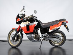 Honda AFRICA TWIN 750 