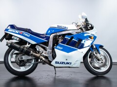 Suzuki GSXR 750 